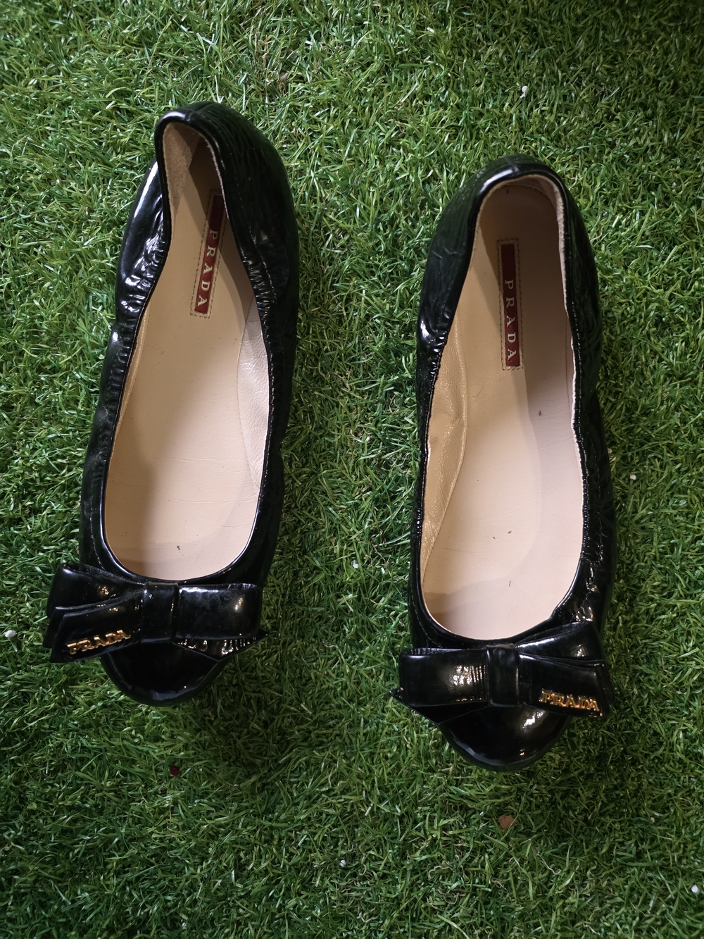 Prada Black Patent Leather Bow Flats with Gold Logo - Picture 3 of 6